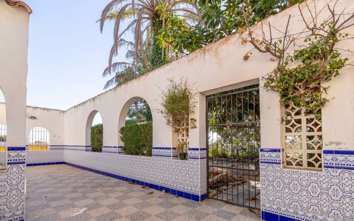 Image No.39-6 Bed Villa for sale