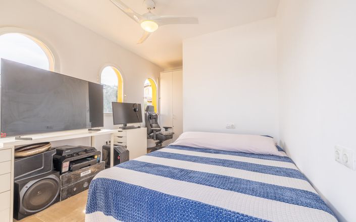 Image No.34-5 Bed Villa for sale