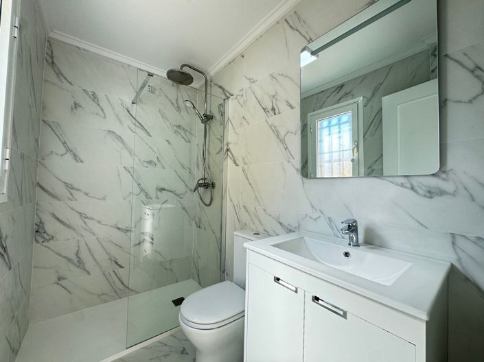 Image No.13-3 Bed Villa for sale