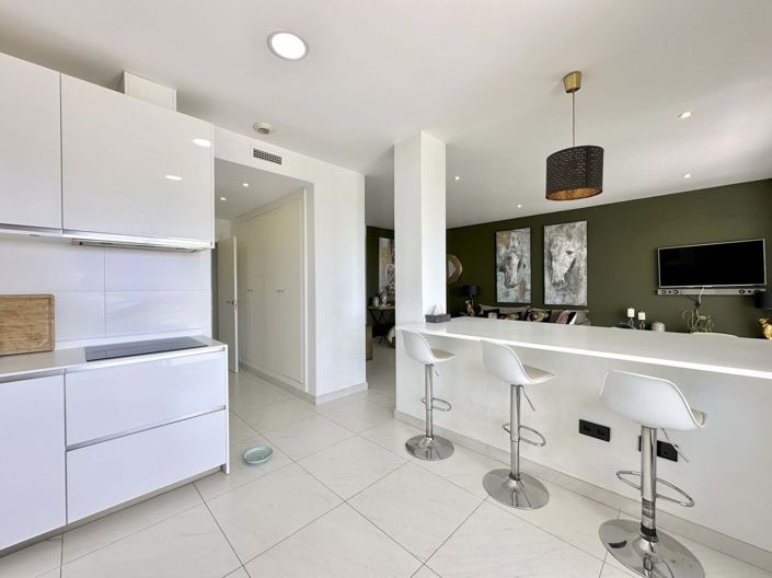 Image No.9-3 Bed Apartment for sale