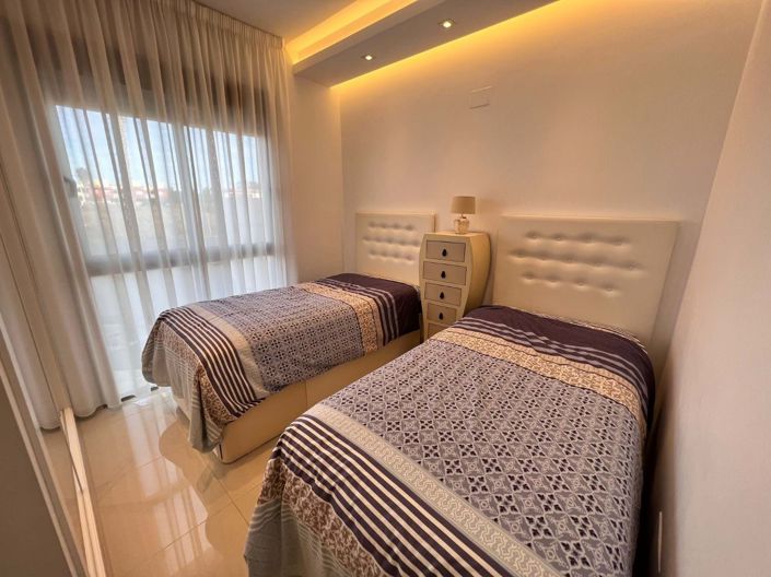 Image No.9-3 Bed Apartment for sale