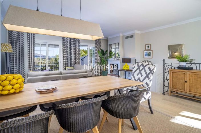 Image No.10-3 Bed Townhouse for sale