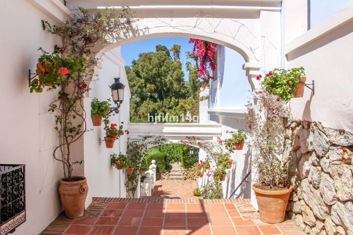 Image No.23-3 Bed Townhouse for sale