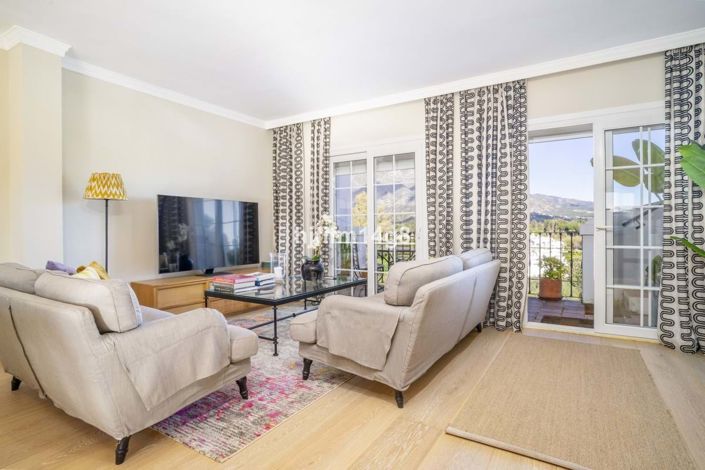 Image No.5-3 Bed Townhouse for sale