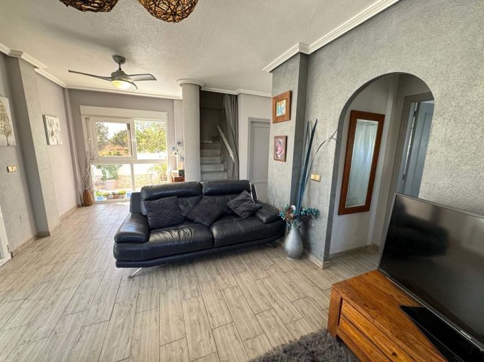 Image No.10-4 Bed Villa for sale