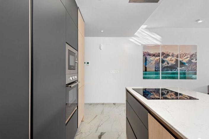 Image No.18-2 Bed Apartment for sale