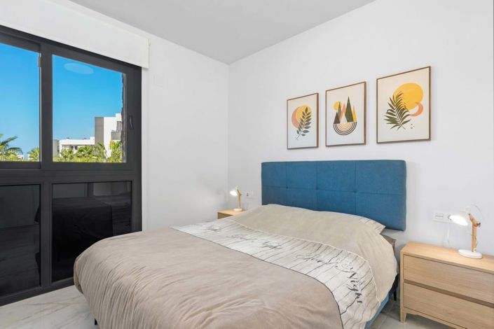 Image No.19-2 Bed Apartment for sale