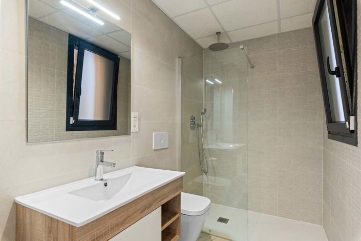 Image No.26-2 Bed Apartment for sale