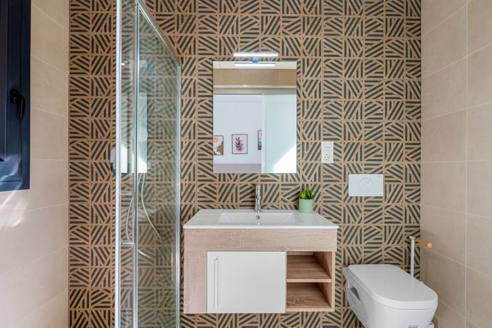 Image No.16-2 Bed Apartment for sale