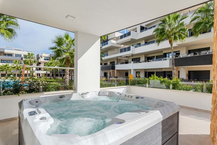 Image No.25-2 Bed Apartment for sale