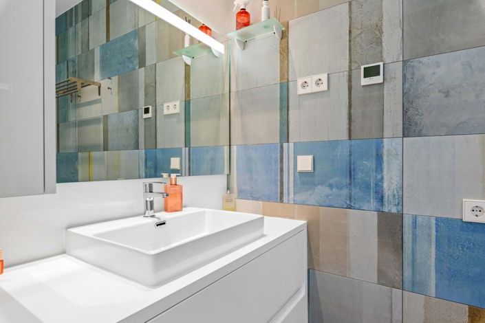 Image No.15-2 Bed Apartment for sale