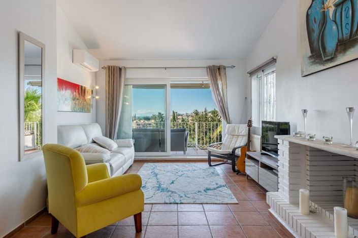 Image No.10-2 Bed Townhouse for sale