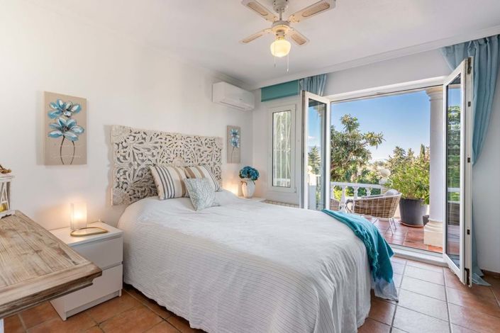 Image No.14-2 Bed Townhouse for sale