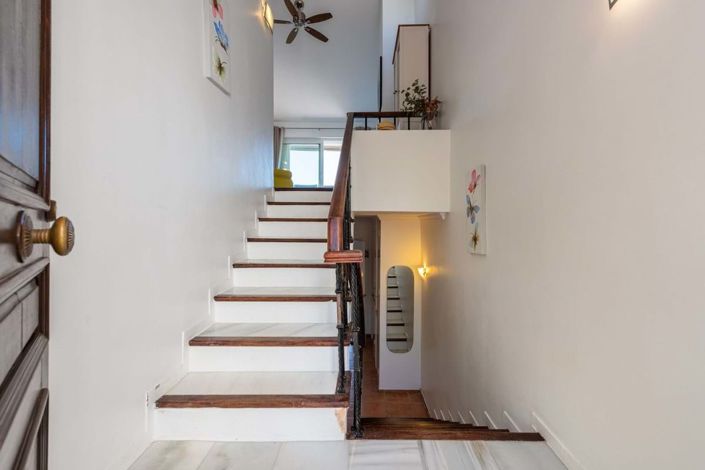 Image No.18-2 Bed Townhouse for sale