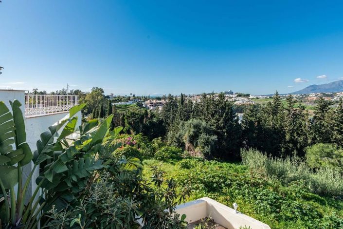 Image No.22-2 Bed Townhouse for sale