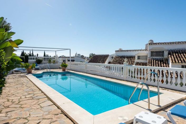 Image No.23-2 Bed Townhouse for sale