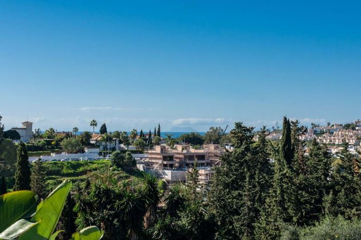 Image No.5-2 Bed Townhouse for sale