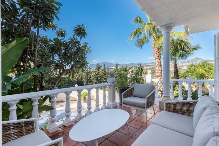 Image No.6-2 Bed Townhouse for sale