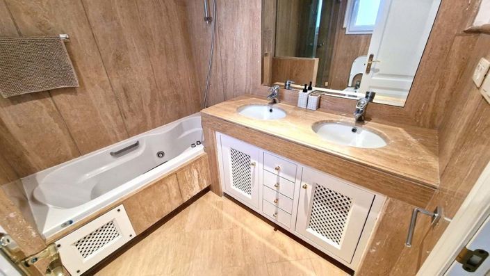 Image No.8-3 Bed Apartment for sale