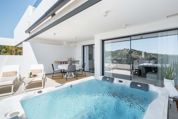 Image No.1-2 Bed Penthouse for sale