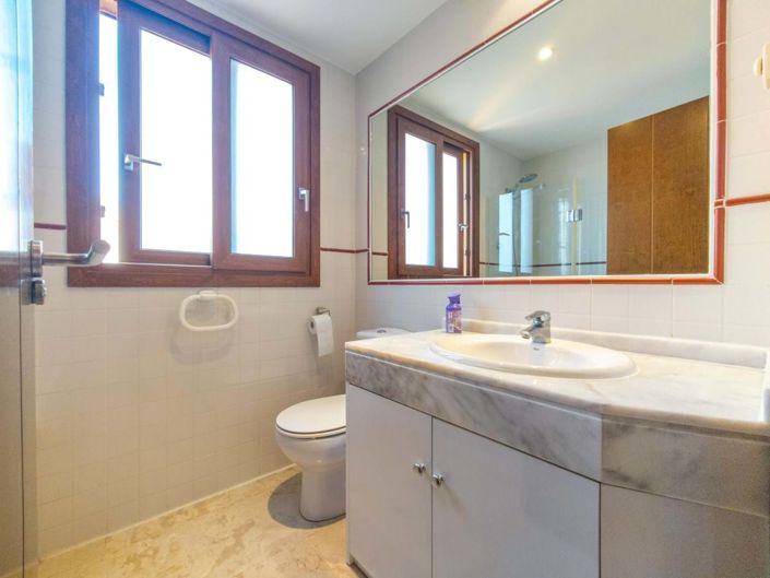 Image No.11-2 Bed Apartment for sale