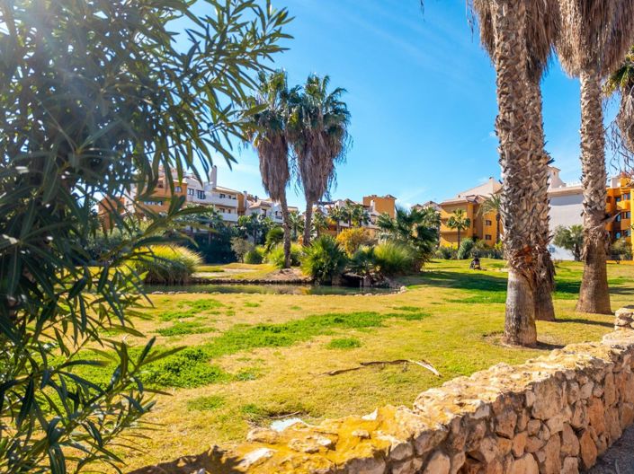 Image No.25-2 Bed Apartment for sale