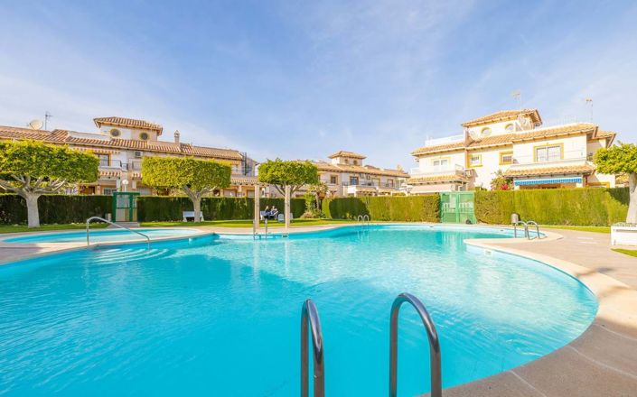 Image No.24-2 Bed Apartment for sale