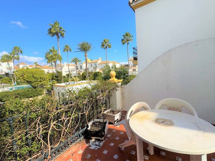 Image No.20-3 Bed Townhouse for sale