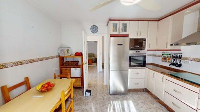 1447-610670-78d1f4f8b6655591b02d22fabb36a692d