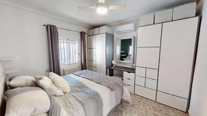 Image No.20-3 Bed Villa for sale