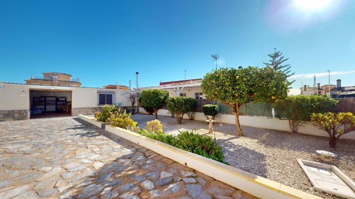 Image No.3-3 Bed Villa for sale