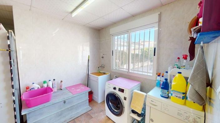 Image No.34-3 Bed Villa for sale