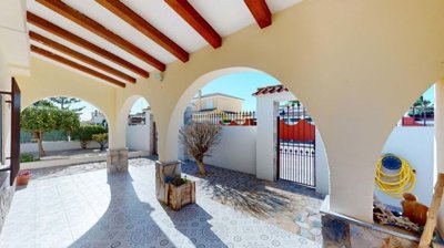 1447-610670-78d1f4f8b6655591b02d22fabb36a692d