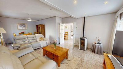 1447-610670-78d1f4f8b6655591b02d22fabb36a692d