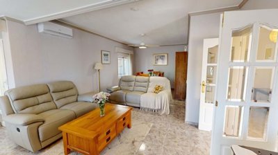 1447-610670-78d1f4f8b6655591b02d22fabb36a692d