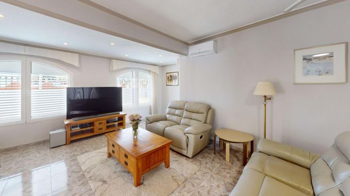 Image No.9-3 Bed Villa for sale