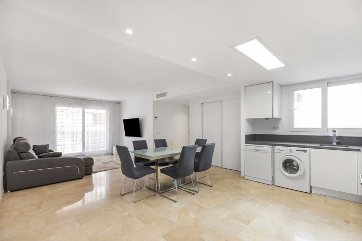 Image No.10-3 Bed Apartment for sale