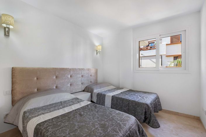 Image No.17-3 Bed Apartment for sale