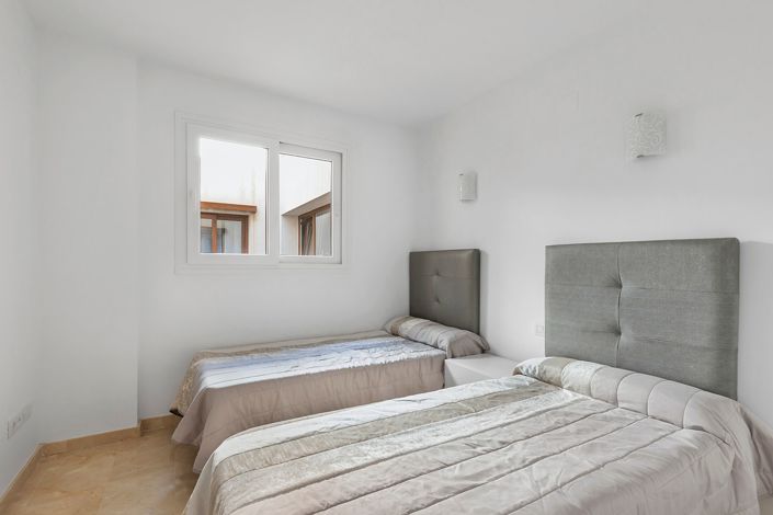 Image No.18-3 Bed Apartment for sale