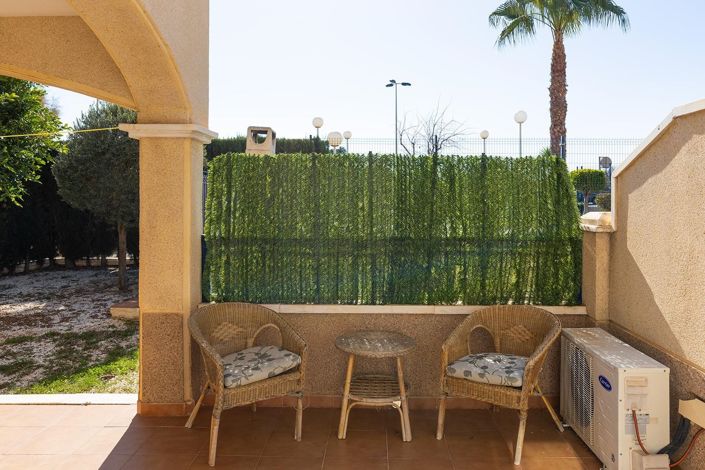 Image No.27-2 Bed Townhouse for sale