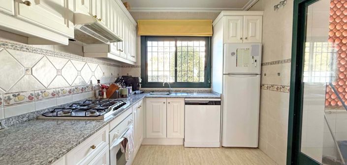 Image No.25-2 Bed Apartment for sale