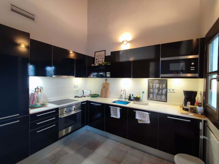 Image No.12-2 Bed Villa for sale