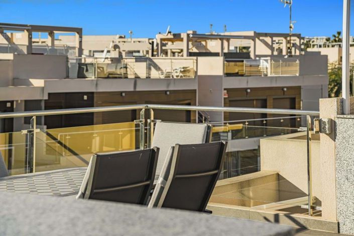 Image No.20-2 Bed Apartment for sale