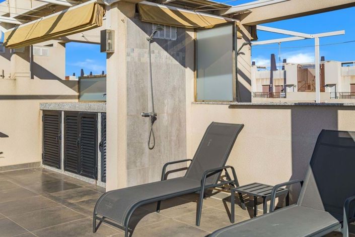 Image No.21-2 Bed Apartment for sale