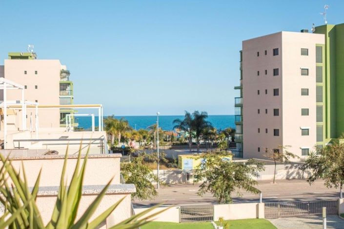 Image No.25-2 Bed Apartment for sale