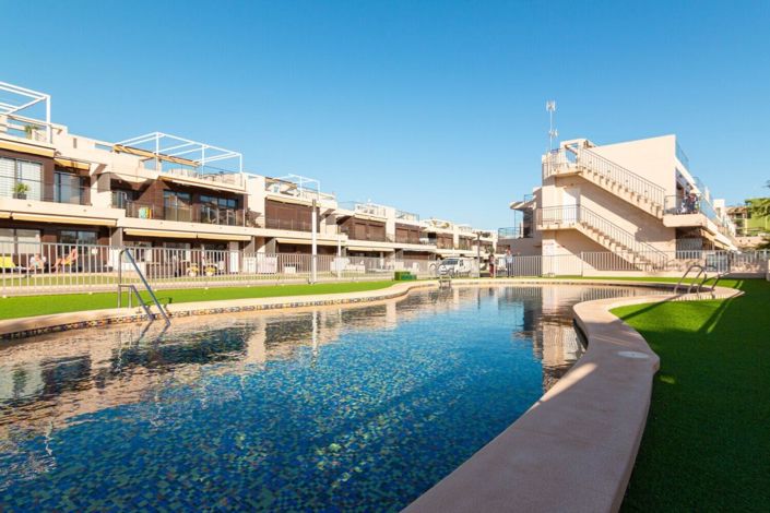 Image No.30-2 Bed Apartment for sale