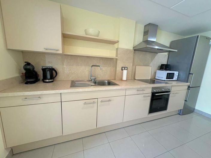 Image No.13-3 Bed Townhouse for sale