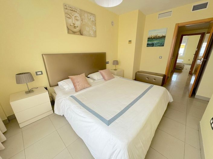 Image No.20-3 Bed Townhouse for sale