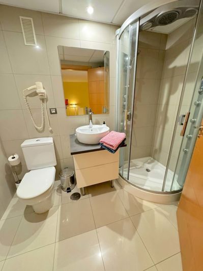 Image No.27-3 Bed Townhouse for sale