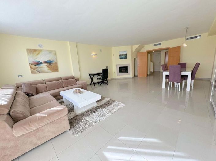 Image No.9-3 Bed Townhouse for sale